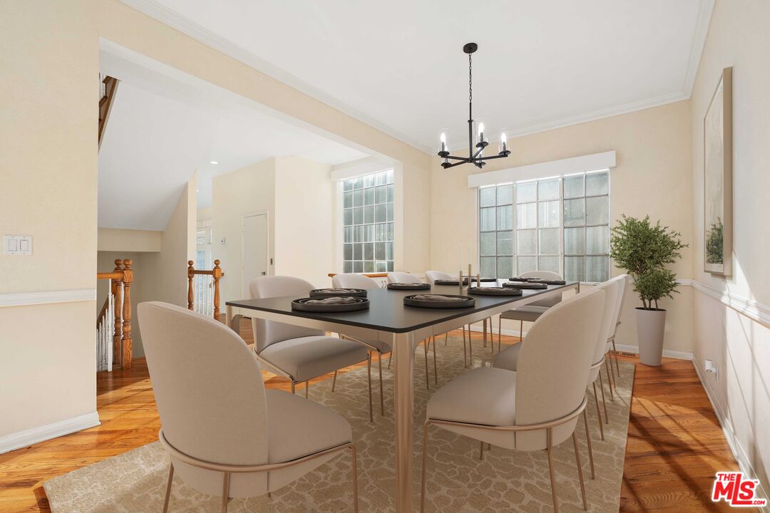 1808 Franklin Canyon Dr