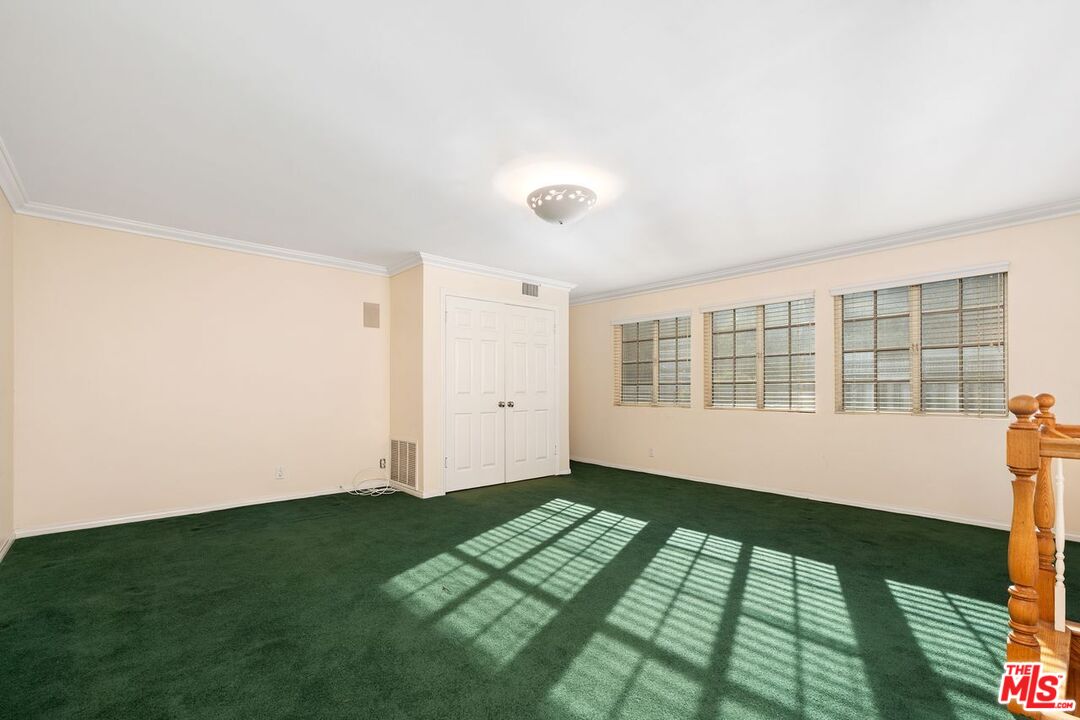 1808 Franklin Canyon Dr