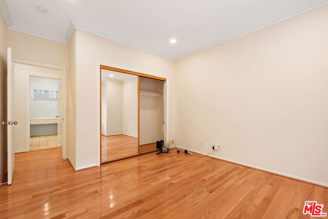 1808 Franklin Canyon Dr