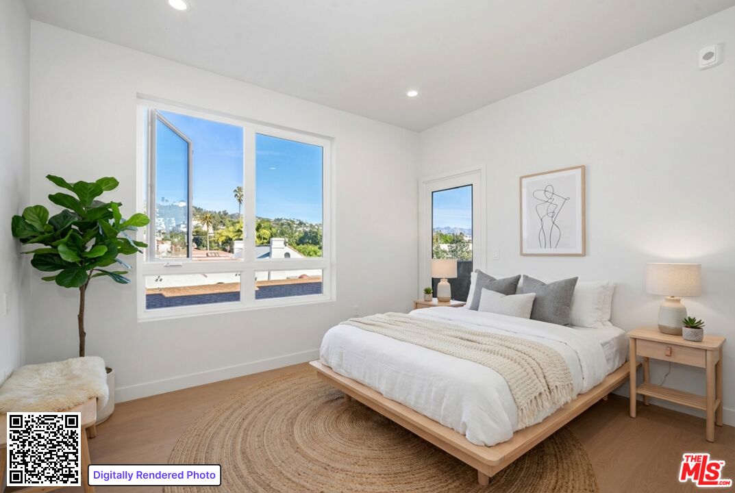 1717 Winona Blvd Unit: 502