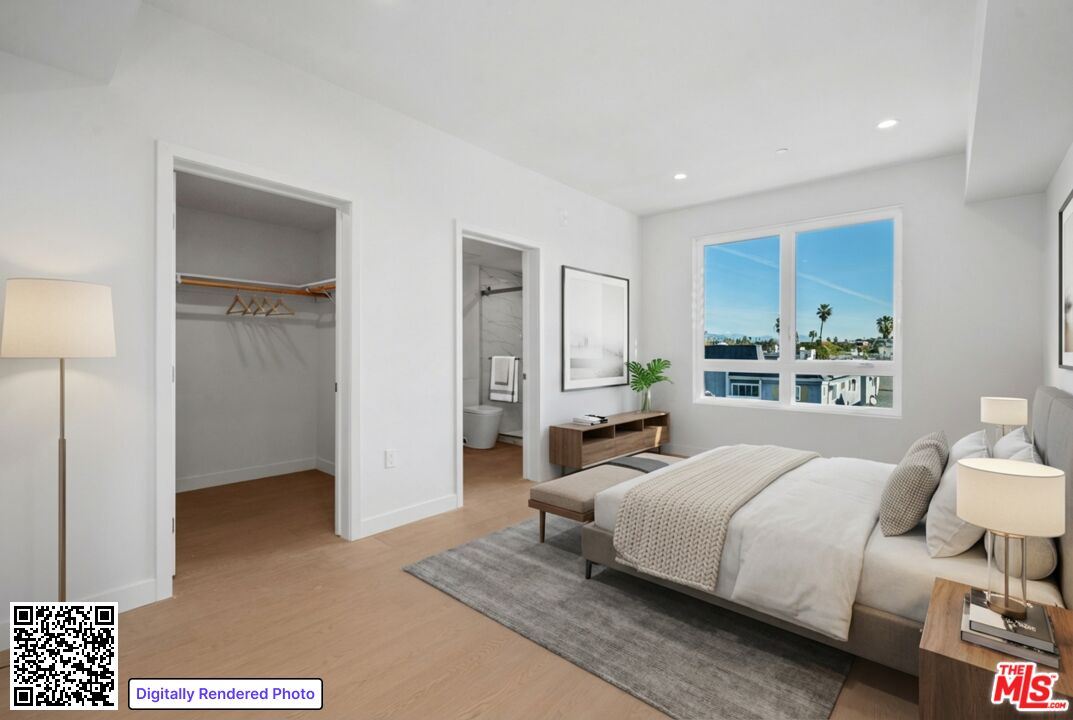 1717 Winona Blvd Unit: 502