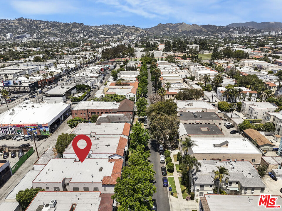 351 N Orange Grove Ave