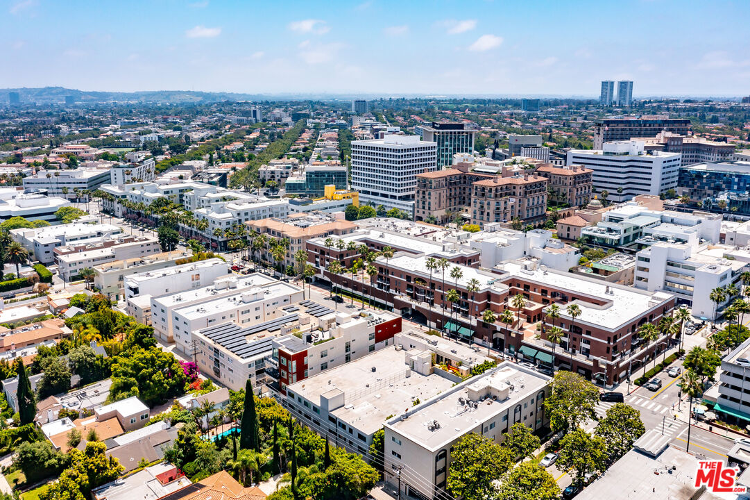 262 N Crescent Dr Unit: 2 E