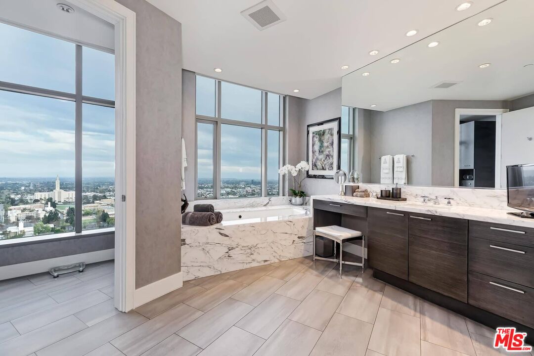 10776 Wilshire Blvd Unit: 1802