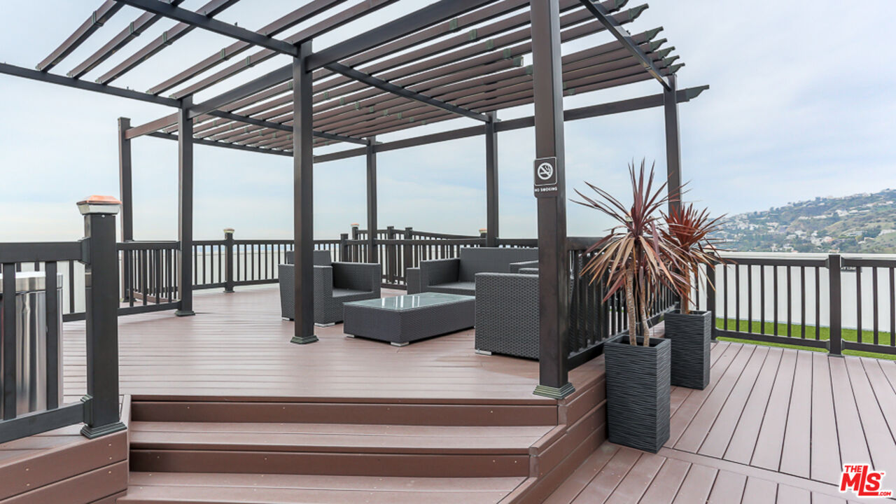 7250 Franklin Ave Unit: 1112