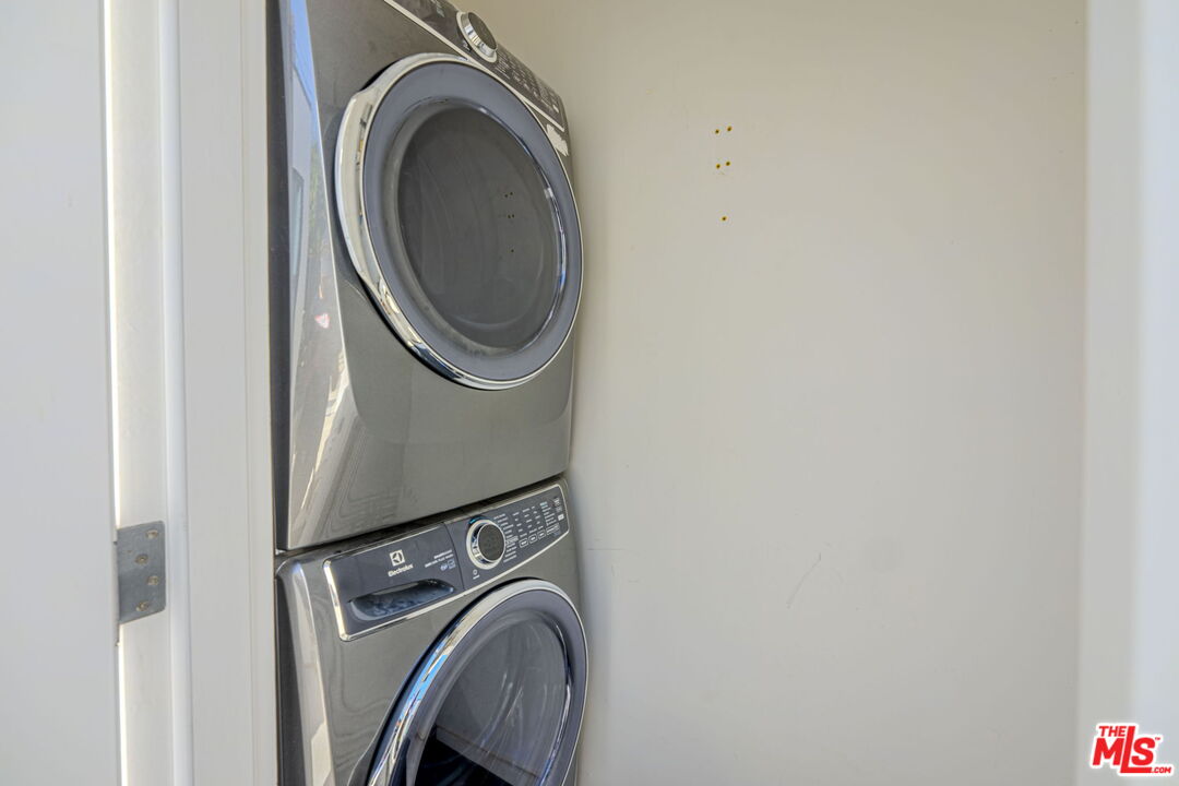 1974 Comstock Ave Unit: A