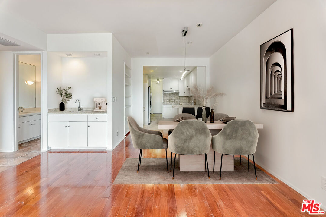 10551 Wilshire Blvd Unit: 1103