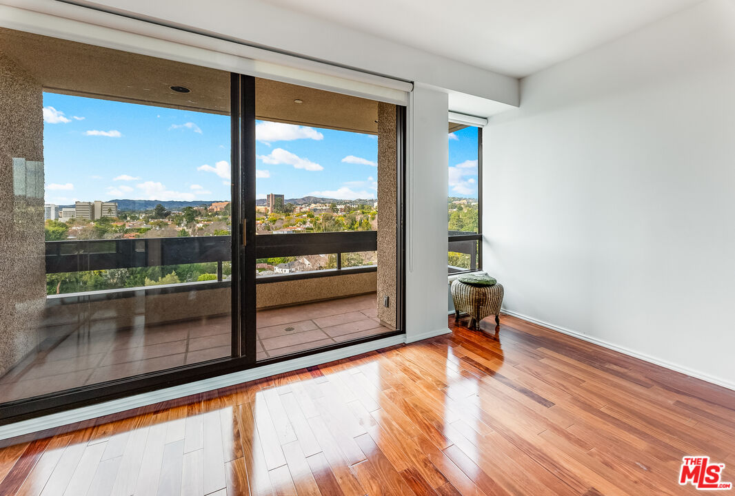 10551 Wilshire Blvd Unit: 1103