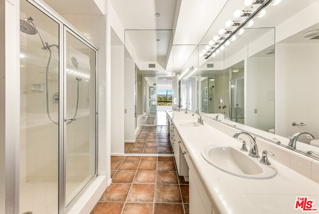 10551 Wilshire Blvd Unit: 1103