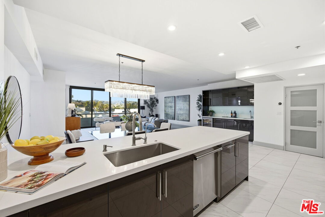 10660 Wilshire Blvd Unit: 804