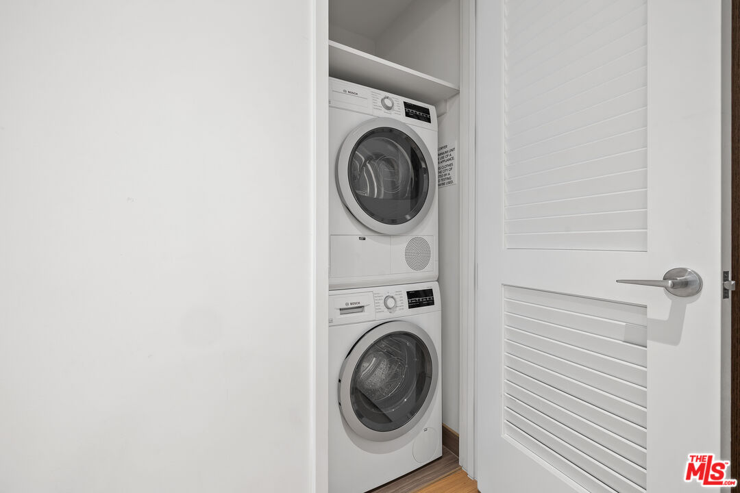 877 Francisco St Unit: 728