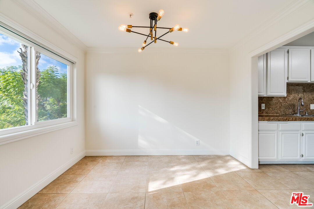 1508 Veteran Ave Unit: 301