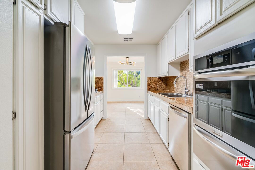 1508 Veteran Ave Unit: 301