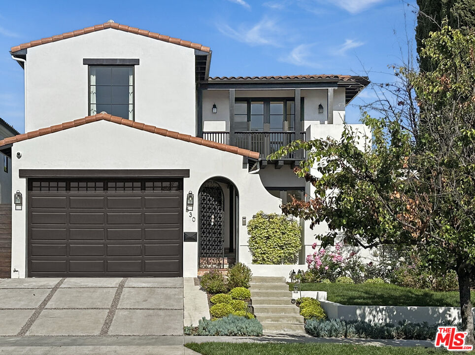 530 N Alta Vista Blvd