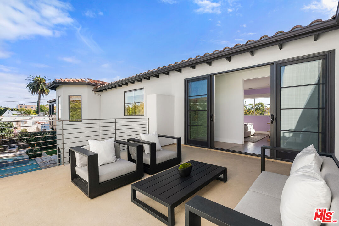 530 N Alta Vista Blvd