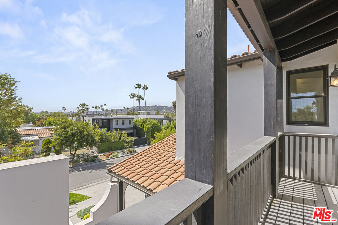 530 N Alta Vista Blvd