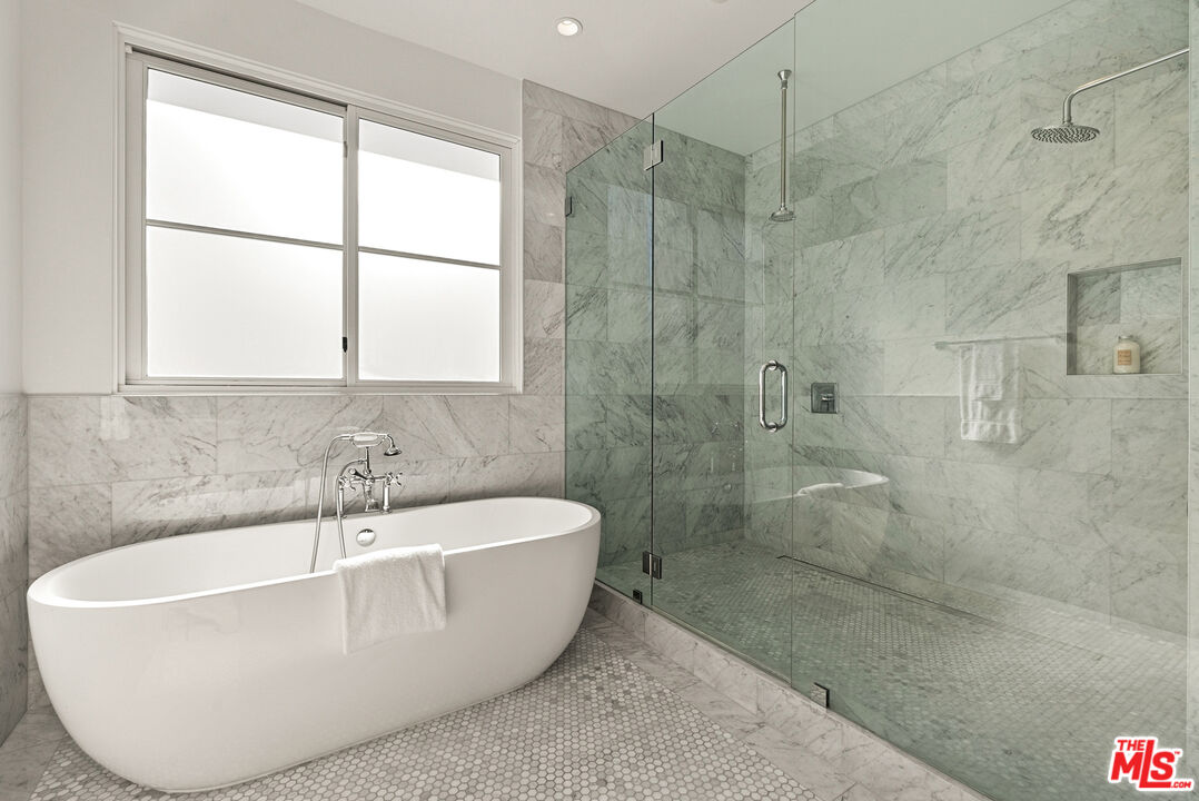 530 N Alta Vista Blvd