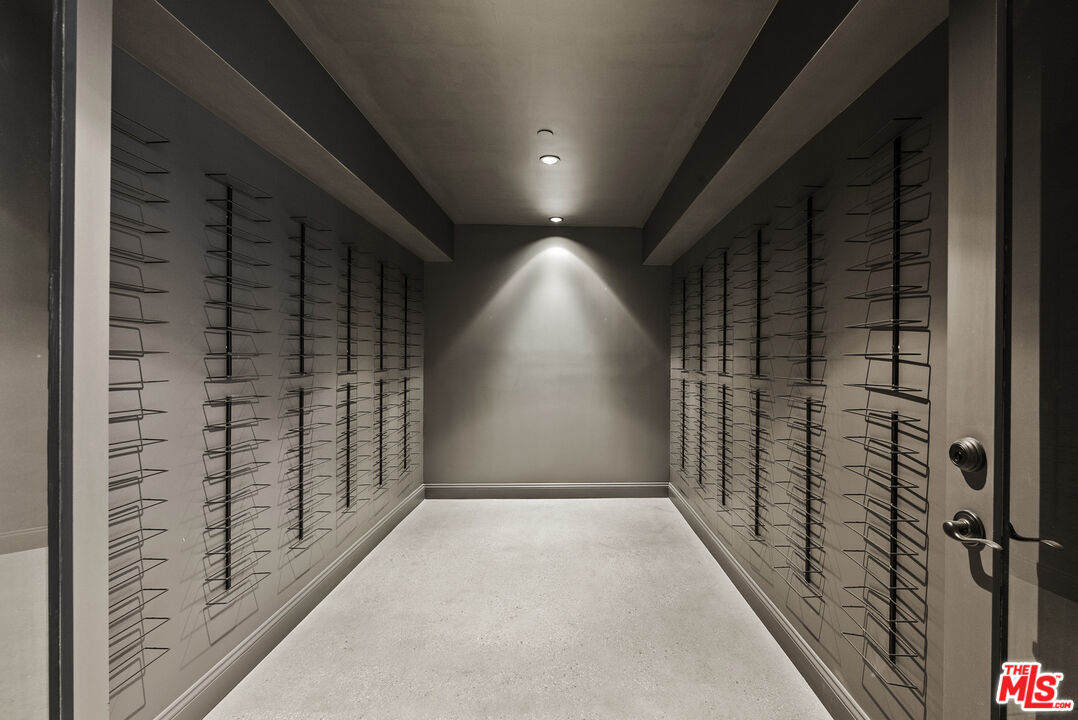 530 N Alta Vista Blvd