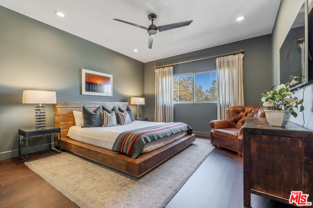 640 N Sweetzer Ave Unit: 10