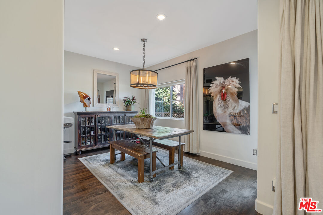 640 N Sweetzer Ave Unit: 10