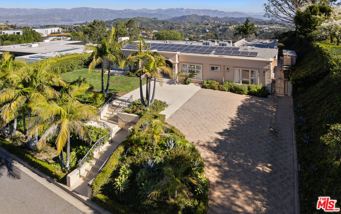 435 Walker Dr