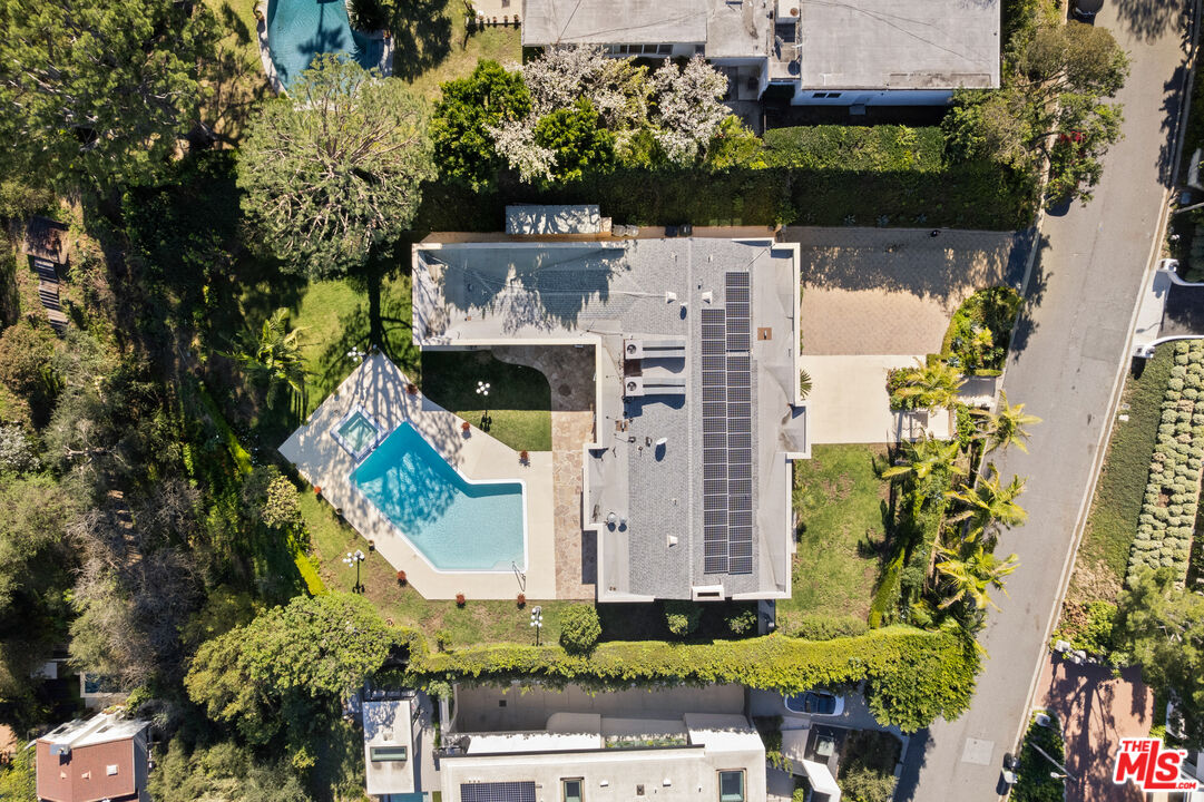 435 Walker Dr