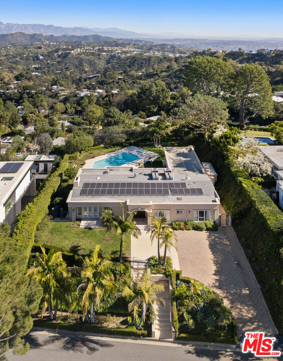 435 Walker Dr
