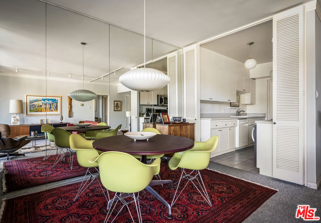 4411 Los Feliz Blvd Unit: 1104