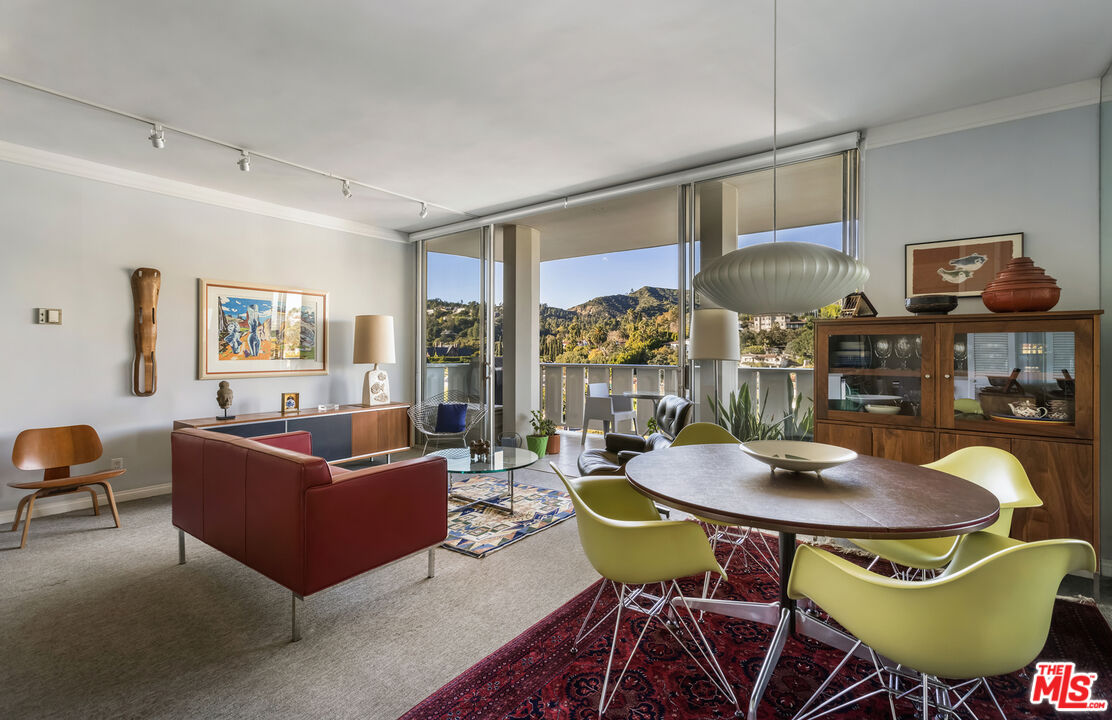 4411 Los Feliz Blvd Unit: 1104