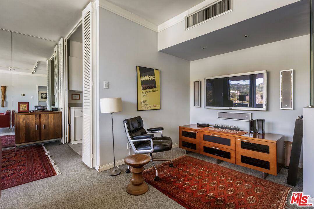 4411 Los Feliz Blvd Unit: 1104