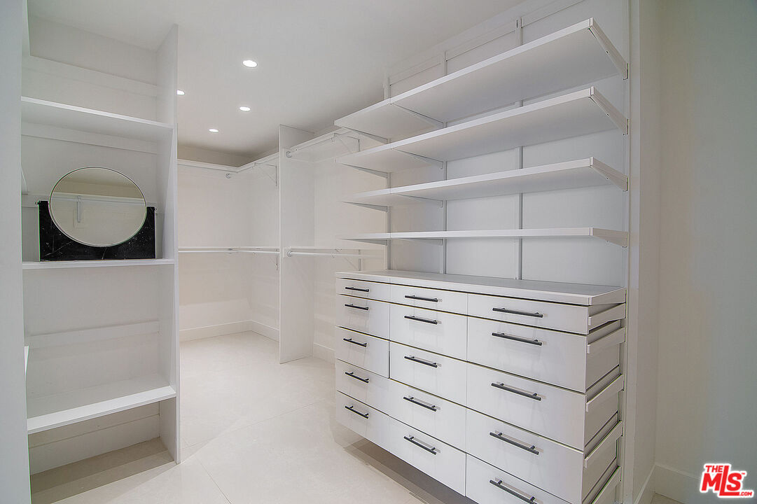 10724 Wilshire Blvd Unit: 1210