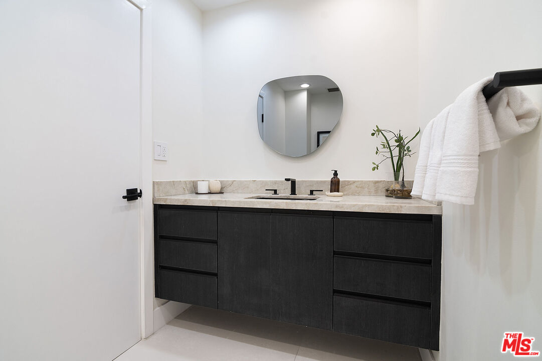 10724 Wilshire Blvd Unit: 1210