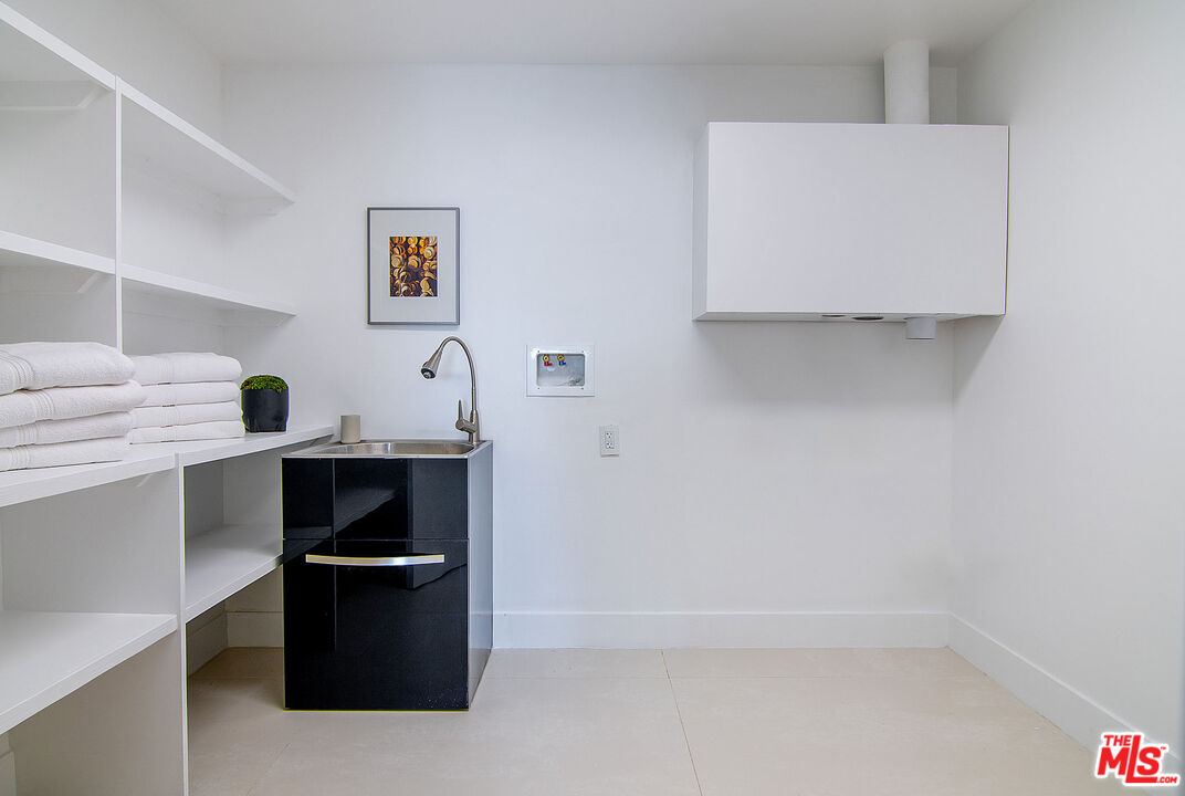 10724 Wilshire Blvd Unit: 1210