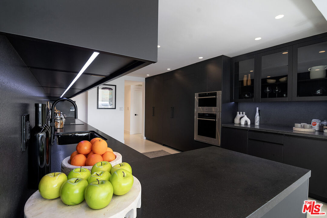 10724 Wilshire Blvd Unit: 1210