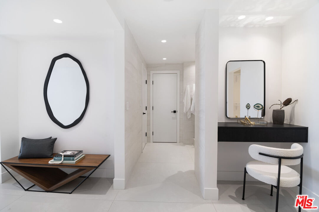 10724 Wilshire Blvd Unit: 1210