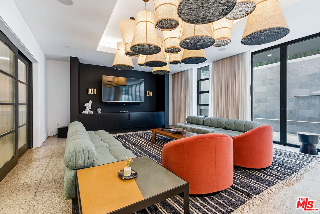 10777 Wilshire Blvd Unit: 401