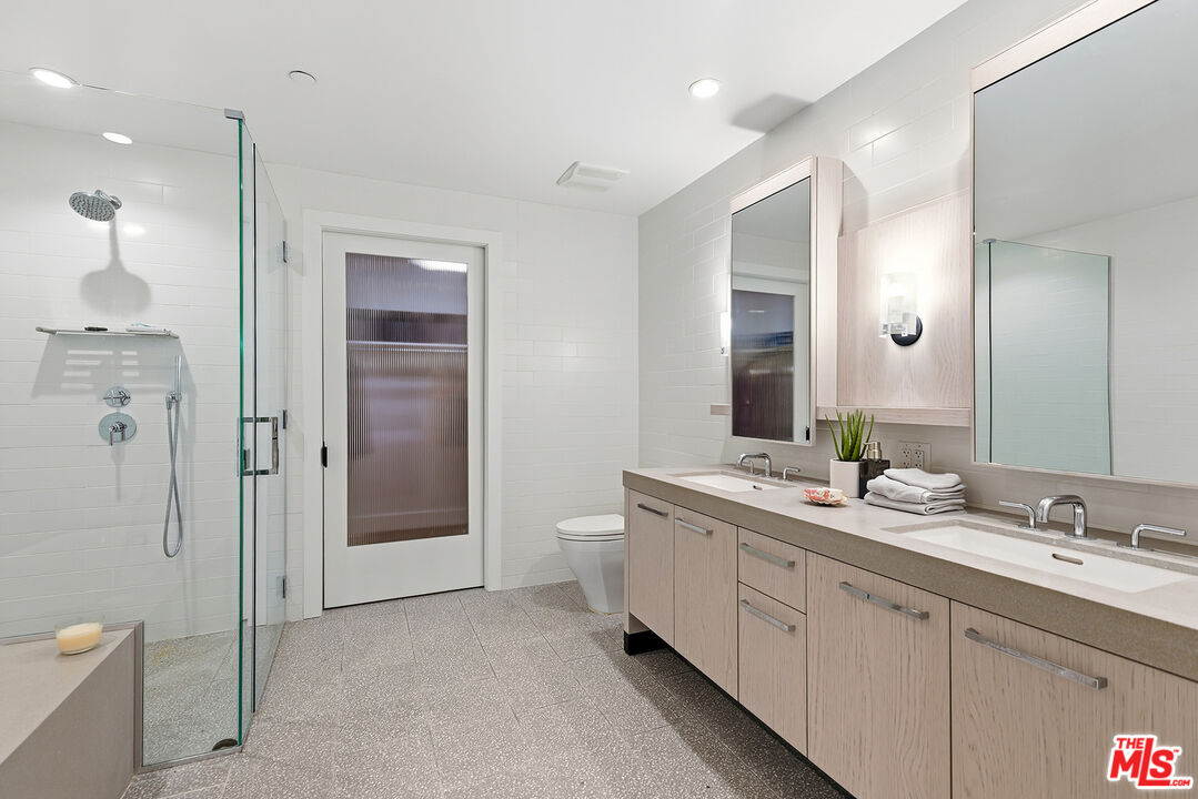 10777 Wilshire Blvd Unit: 403