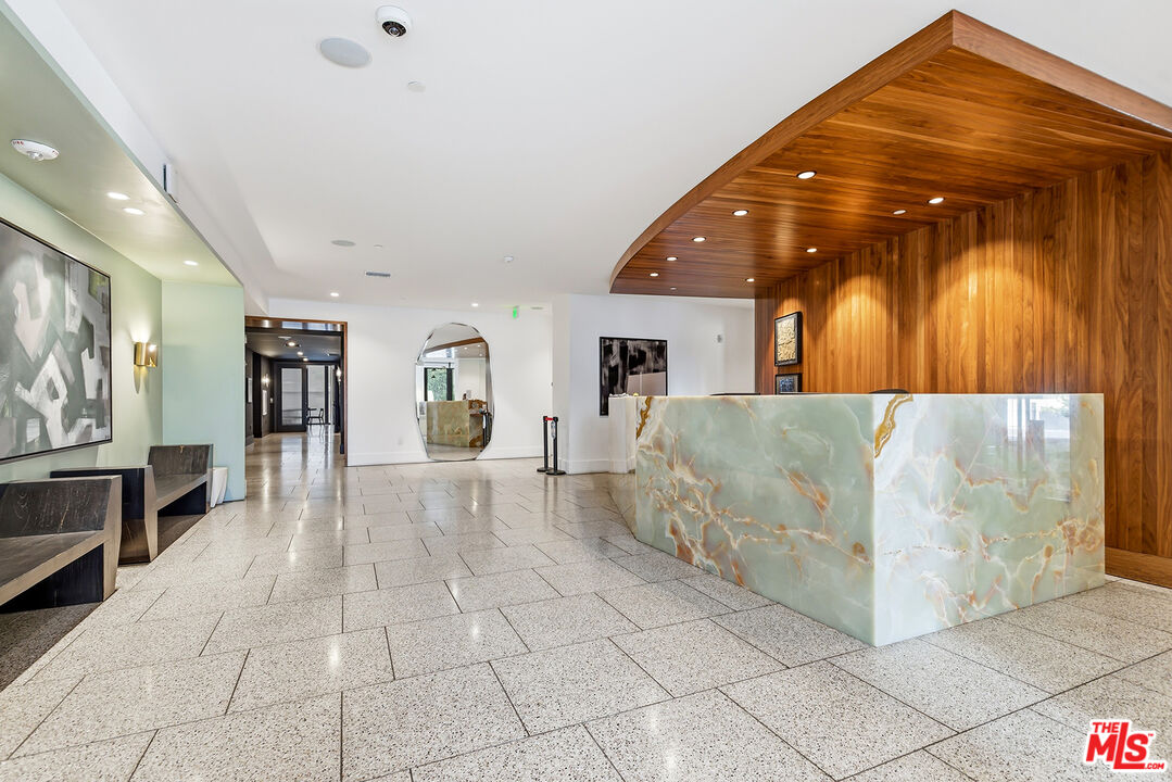 10777 Wilshire Blvd Unit: 403