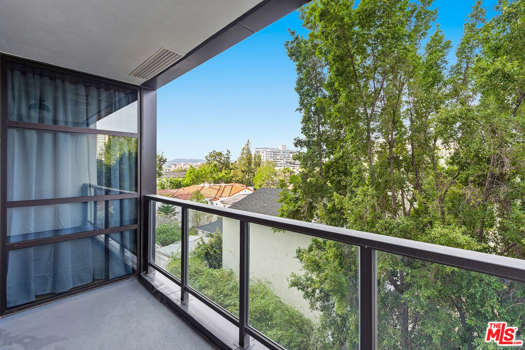 10777 Wilshire Blvd Unit: 403