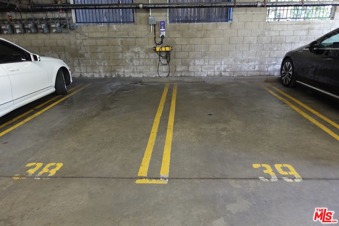 723 Westmount Dr Unit: 206