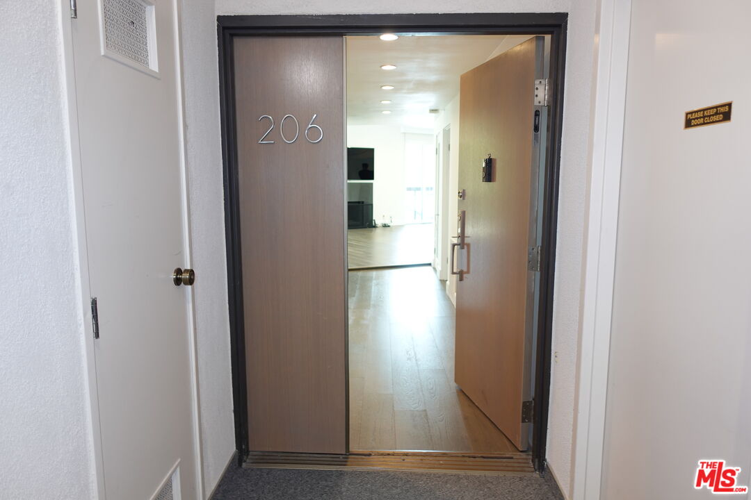 723 Westmount Dr Unit: 206