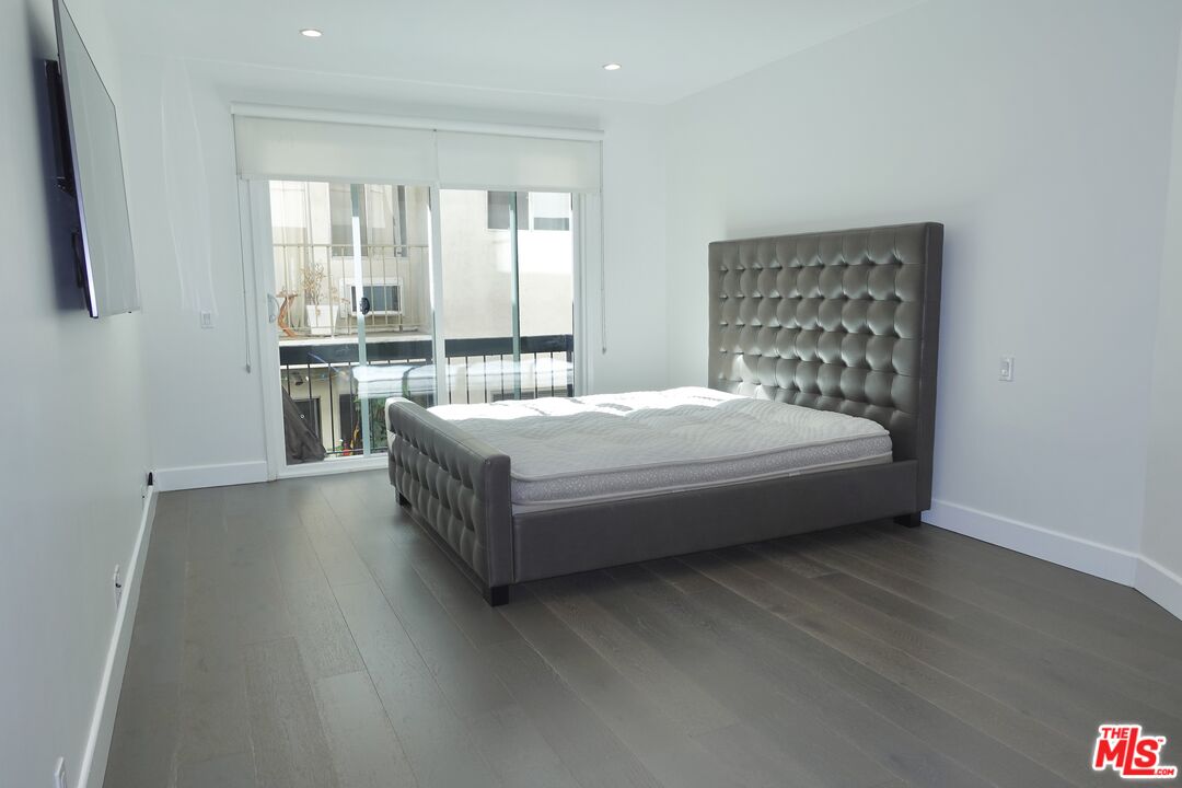 723 Westmount Dr Unit: 206