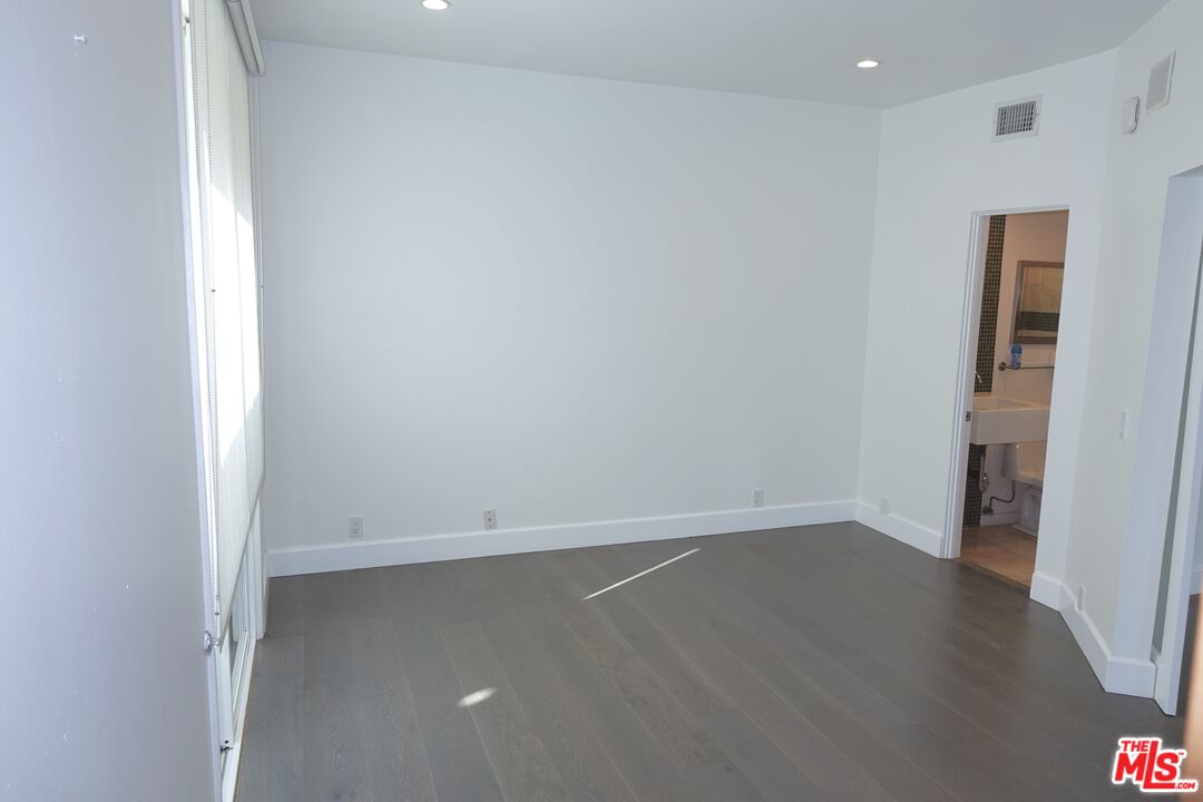 723 Westmount Dr Unit: 206