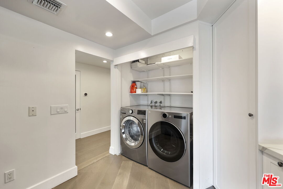 723 Westmount Dr Unit: 206