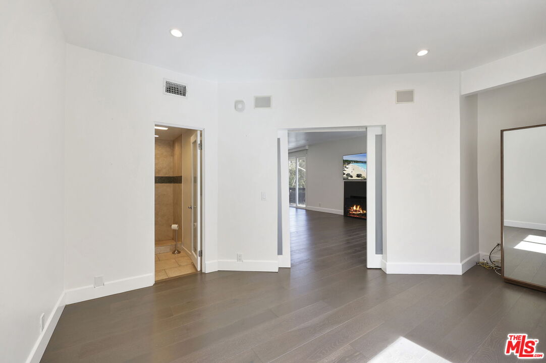 723 Westmount Dr Unit: 206