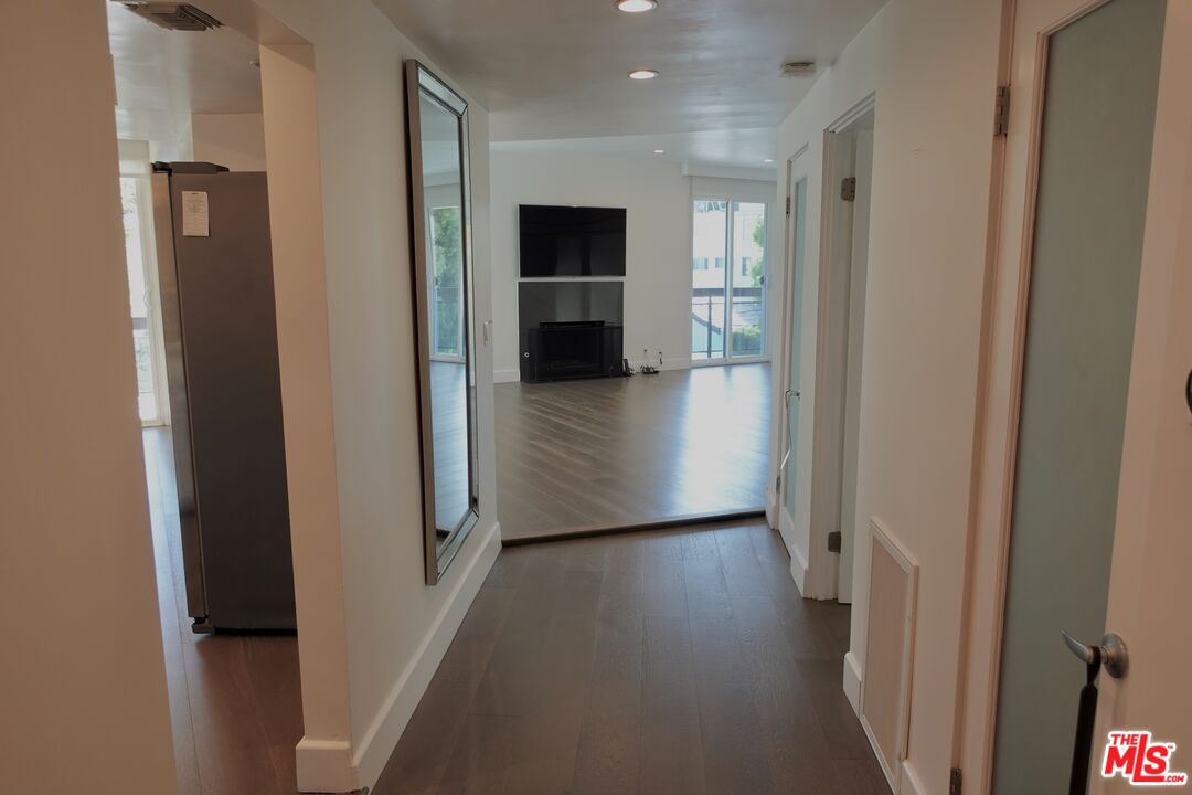 723 Westmount Dr Unit: 206