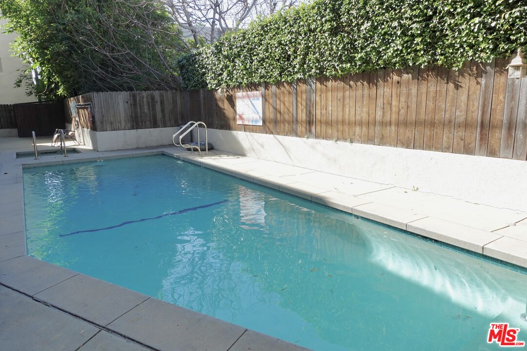 723 Westmount Dr Unit: 206