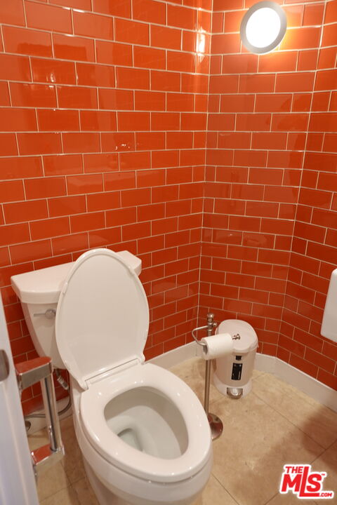 723 Westmount Dr Unit: 206