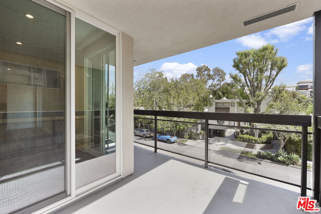 723 Westmount Dr Unit: 206