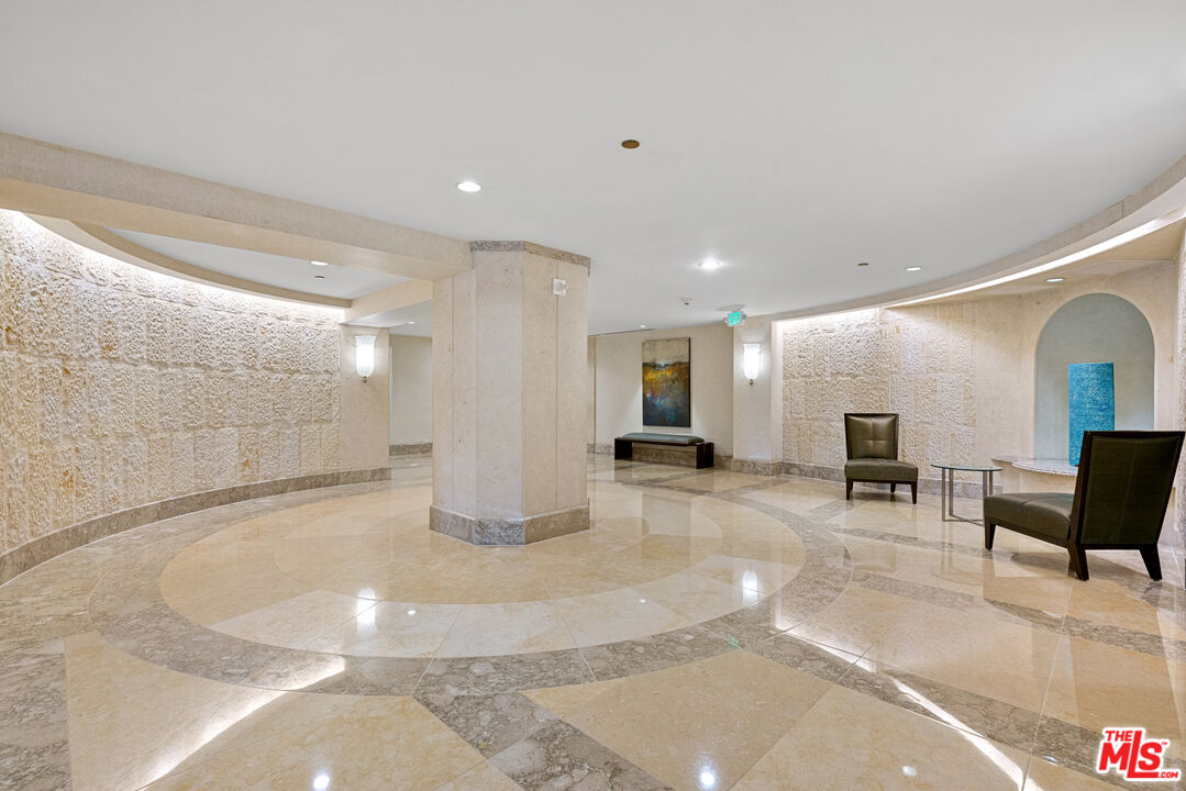 201 Ocean Ave Unit: 609P